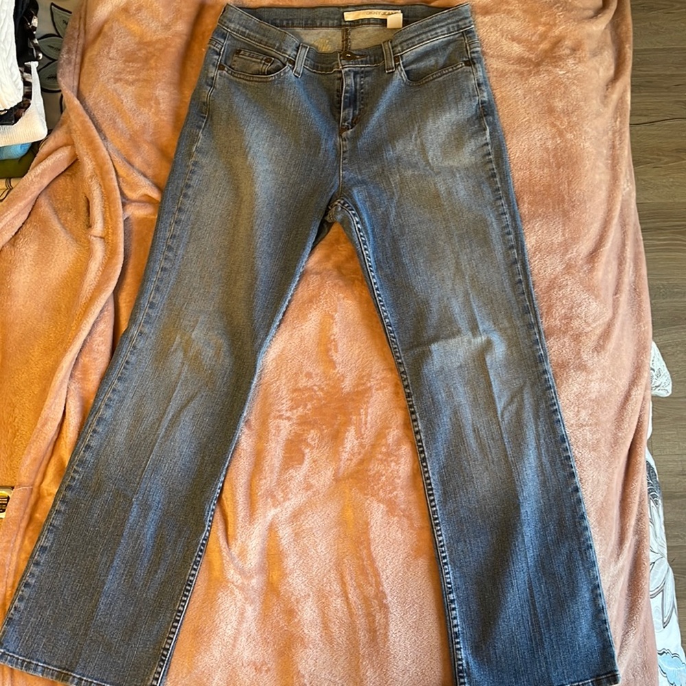 DKNY Jeans Stretchy Straight Leg with a little flare size 10s